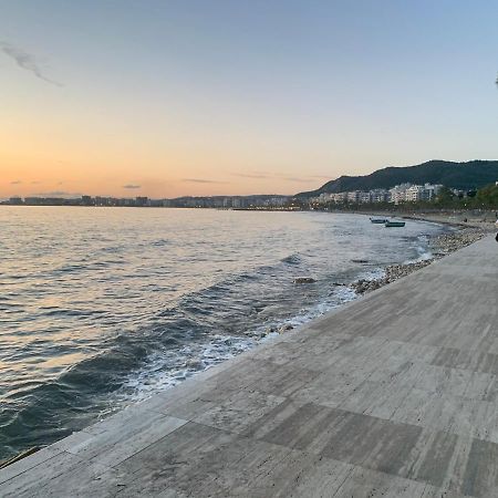 Premium Apartament 07 Vlorë Exteriör bild