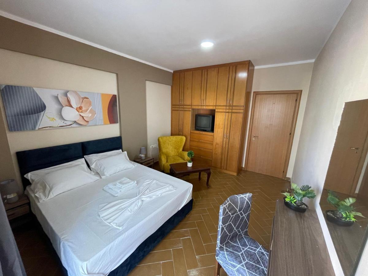 Premium Apartament 07 Vlorë Exteriör bild